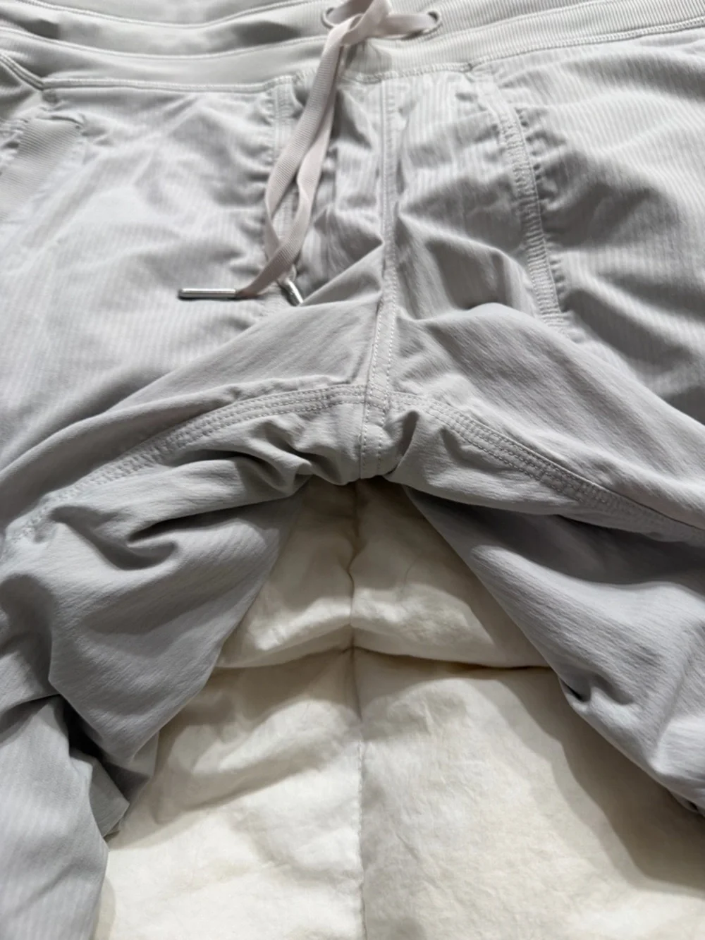 Lululemon Dove Gray Dance Studio jogger pants size 10 - Picture 5 of 7